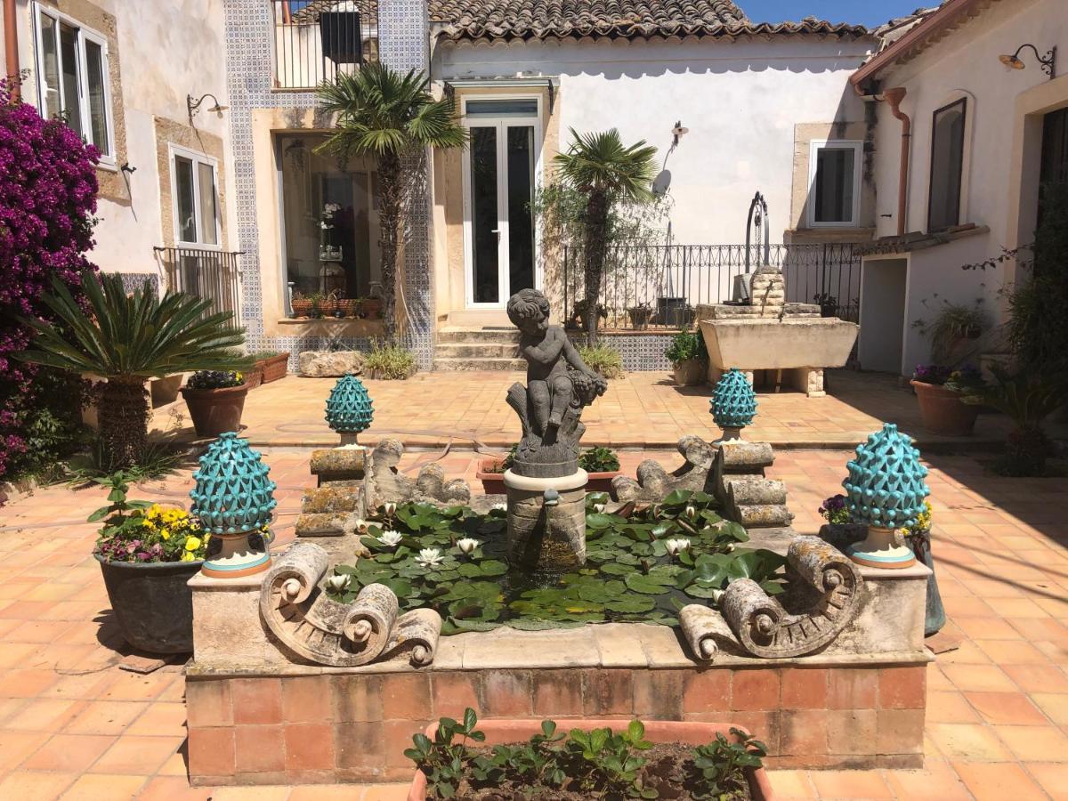 Bed and Breakfast Casale Rocca Fiorita Acate Exterior foto