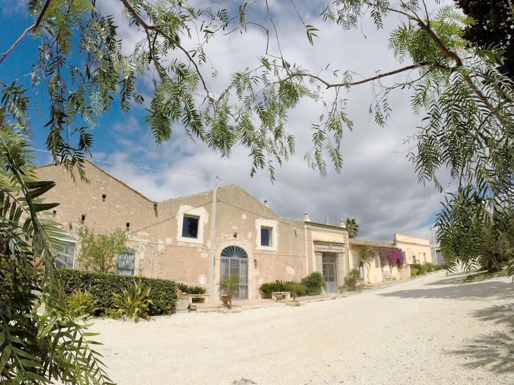 Bed and Breakfast Casale Rocca Fiorita Acate Exterior foto